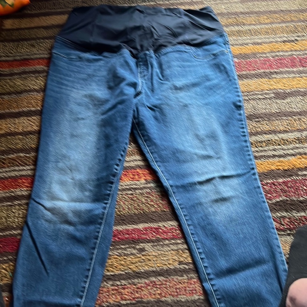 Maternity jeans/leggings